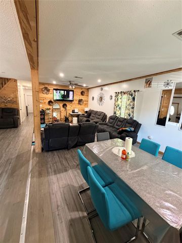 275 County Road 3417, Cleveland, TX 77327