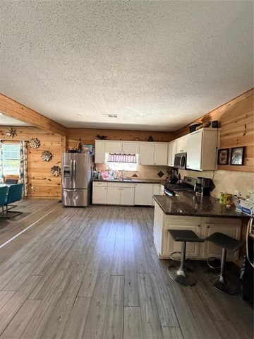 275 County Road 3417, Cleveland, TX 77327