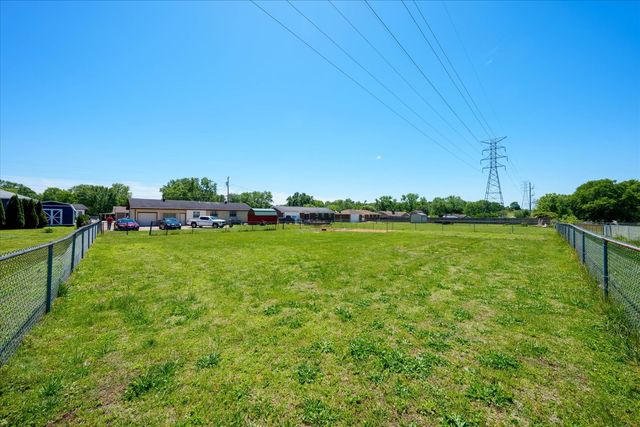 127 Scotch St, Hendersonville, TN 37075