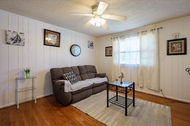 127 Scotch St, Hendersonville, TN 37075