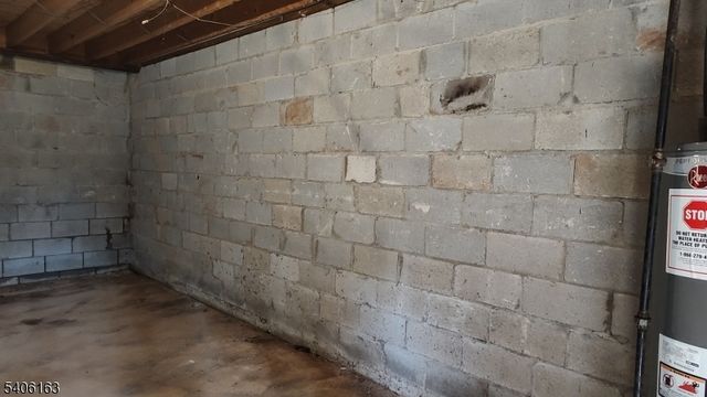 65 Hamilton St 2, East Orange City, NJ 07017