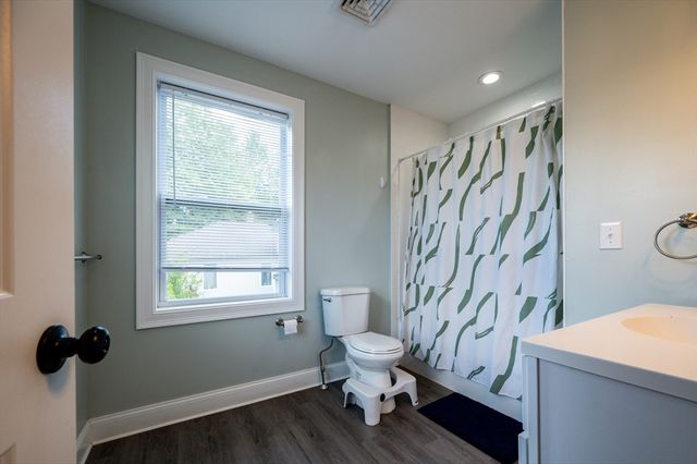 28 Mink Rd, Providence, RI 02908