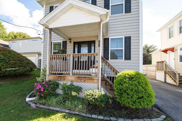 28 Mink Rd, Providence, RI 02908