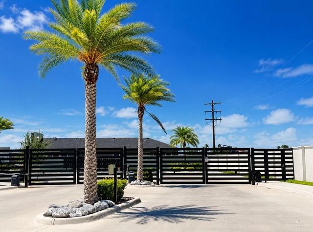 707 Coves Lane 1, Weslaco, TX 78599