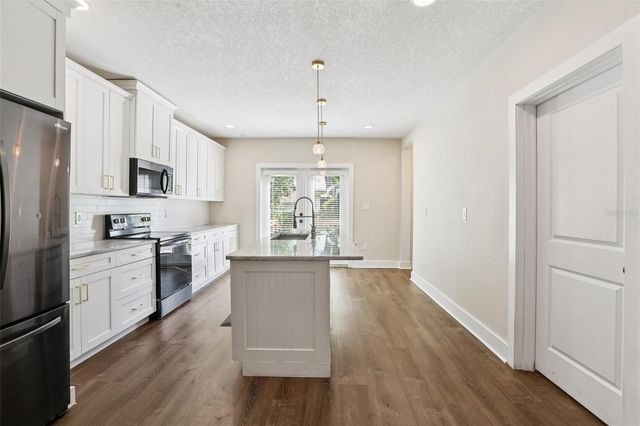 1209 E E 17TH AVE AVENUE, Tampa, FL 33605