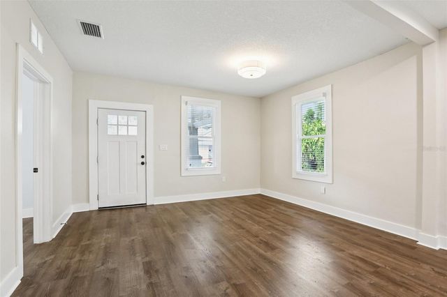 1209 E E 17TH AVE AVENUE, Tampa, FL 33605