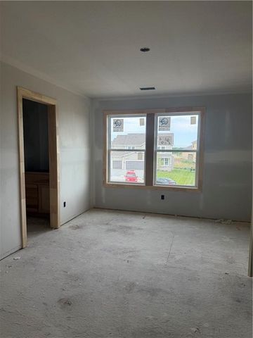 19873 W 114th Place, Olathe, KS 66061
