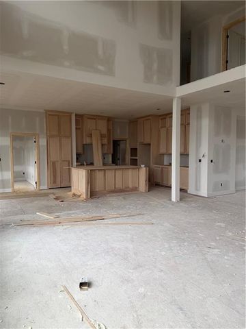 19873 W 114th Place, Olathe, KS 66061