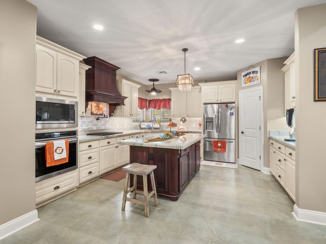 544 Francis Moses Rd, Deridder, LA 70634