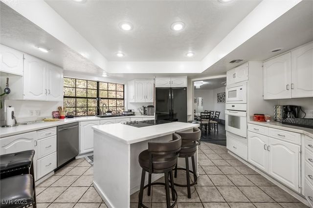 672 North Los Feliz Street, Las Vegas, NV 89110