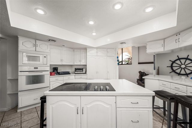 672 North Los Feliz Street, Las Vegas, NV 89110