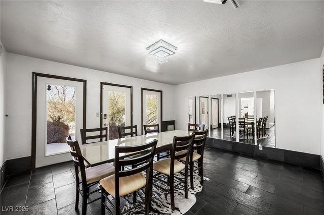 672 North Los Feliz Street, Las Vegas, NV 89110