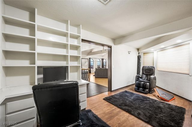 672 North Los Feliz Street, Las Vegas, NV 89110