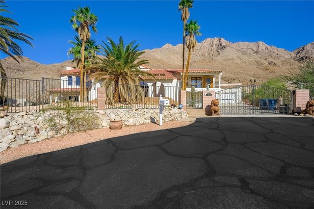 672 North Los Feliz Street, Las Vegas, NV 89110