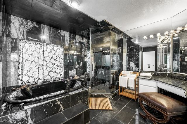 672 North Los Feliz Street, Las Vegas, NV 89110