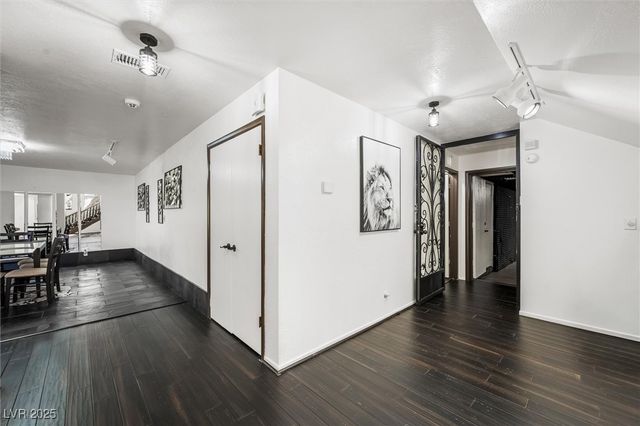 672 North Los Feliz Street, Las Vegas, NV 89110