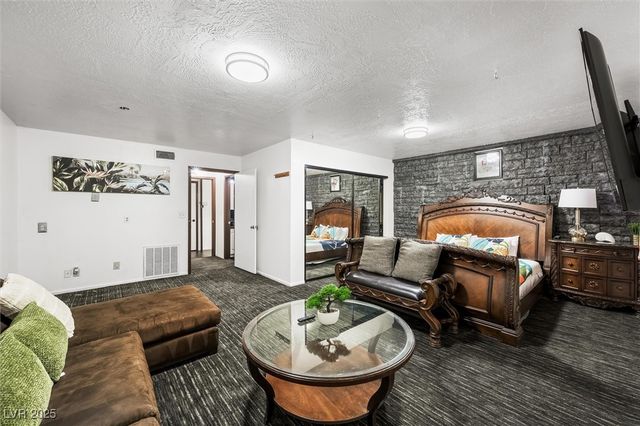 672 North Los Feliz Street, Las Vegas, NV 89110