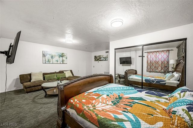 672 North Los Feliz Street, Las Vegas, NV 89110