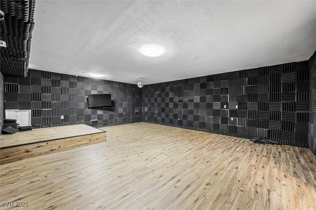 672 North Los Feliz Street, Las Vegas, NV 89110