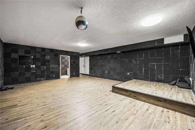 672 North Los Feliz Street, Las Vegas, NV 89110