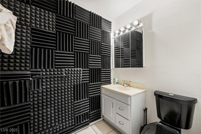 672 North Los Feliz Street, Las Vegas, NV 89110