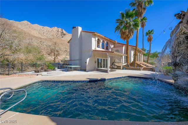 672 North Los Feliz Street, Las Vegas, NV 89110