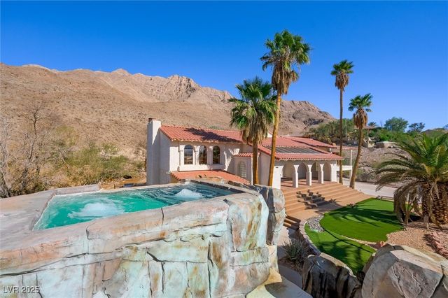 672 North Los Feliz Street, Las Vegas, NV 89110