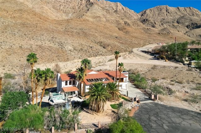 672 North Los Feliz Street, Las Vegas, NV 89110