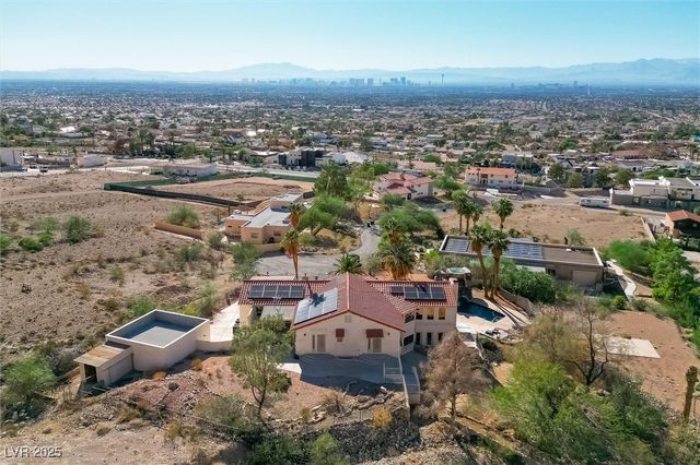 672 North Los Feliz Street, Las Vegas, NV 89110