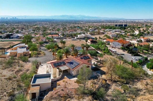 672 North Los Feliz Street, Las Vegas, NV 89110