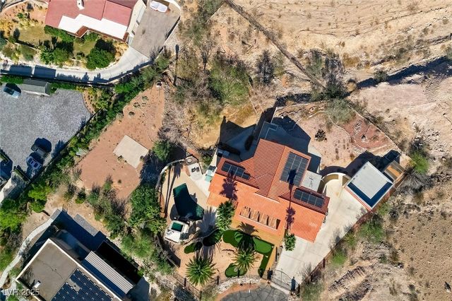 672 North Los Feliz Street, Las Vegas, NV 89110