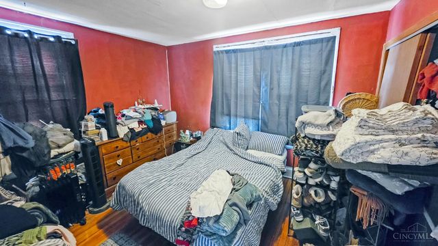 1 Springfield Pike, Wyoming, OH 45215