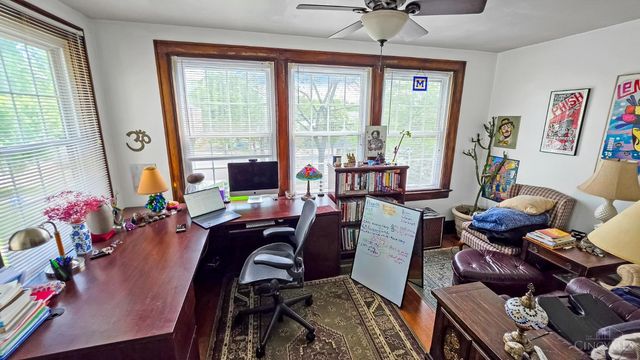1 Springfield Pike, Wyoming, OH 45215
