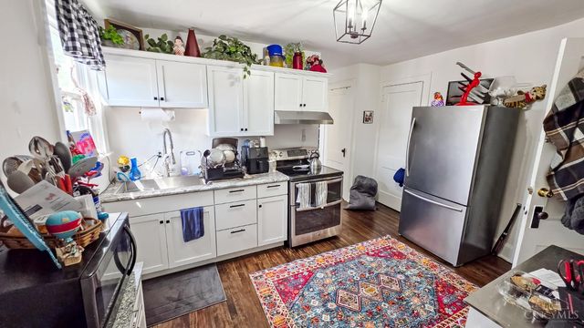 1 Springfield Pike, Wyoming, OH 45215