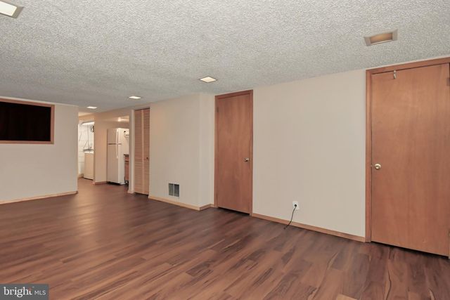 3512 CHURCHILL LN, Philadelphia, PA 19114