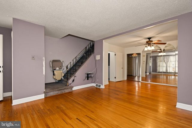 3512 CHURCHILL LN, Philadelphia, PA 19114