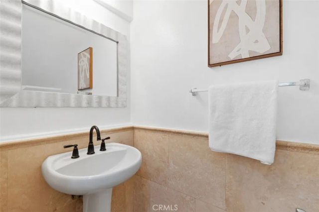 31 Dinuba, Irvine, CA 92602