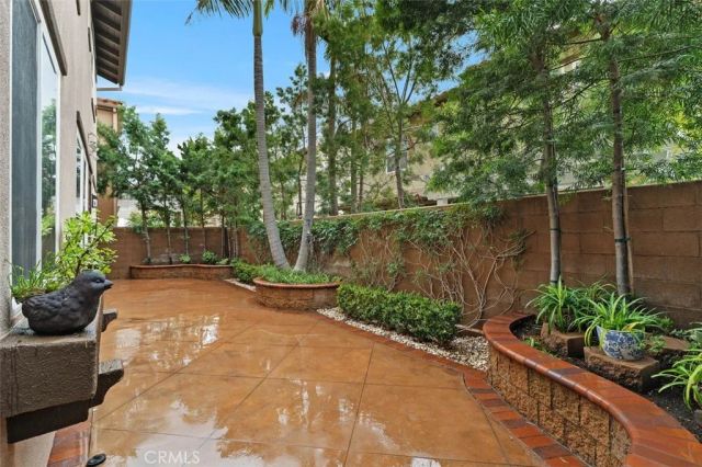 31 Dinuba, Irvine, CA 92602