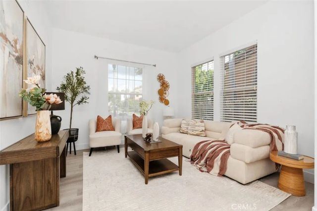31 Dinuba, Irvine, CA 92602