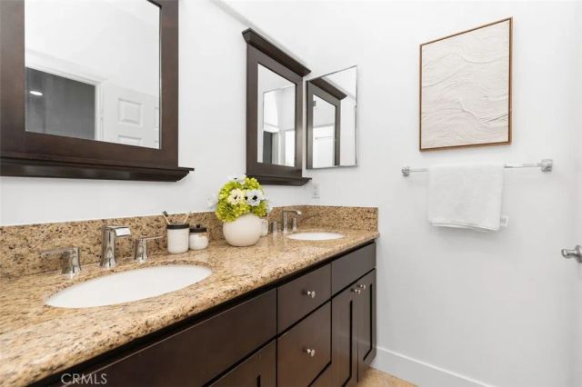 31 Dinuba, Irvine, CA 92602