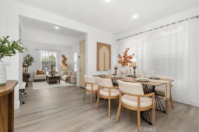 31 Dinuba, Irvine, CA 92602