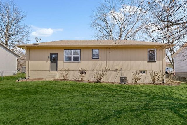 2606 Cherokee Road, Harrisonville, MO 64701