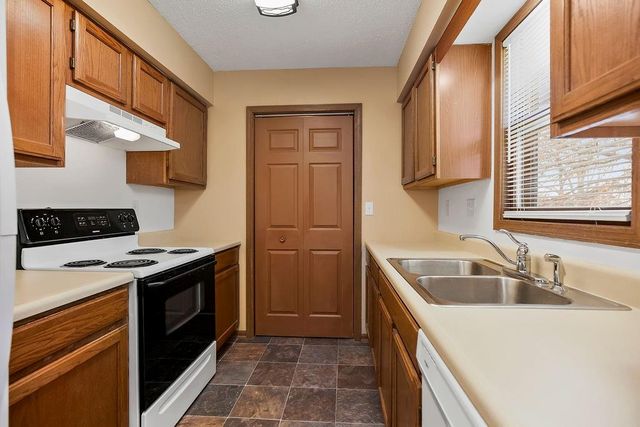 2606 Cherokee Road, Harrisonville, MO 64701