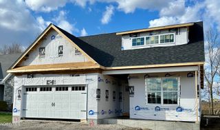 2298 Falling Waters Lane, Perrysburg, OH 43551