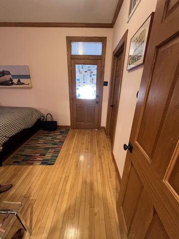 852 W Diversey Parkway 3F, Chicago, IL 60614