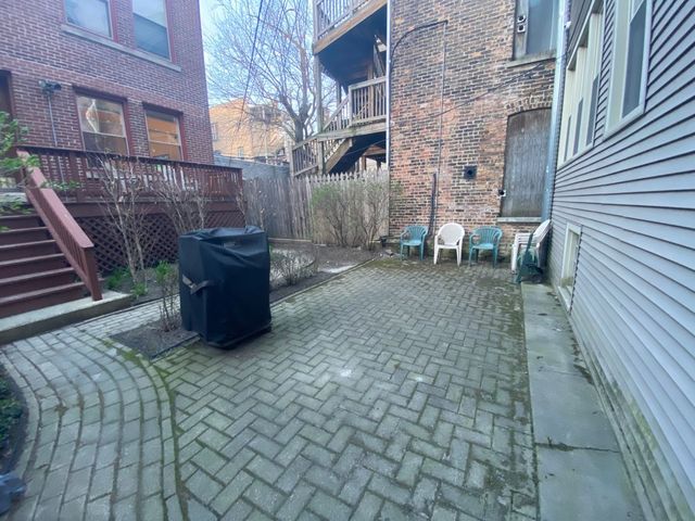 852 W Diversey Parkway 3F, Chicago, IL 60614