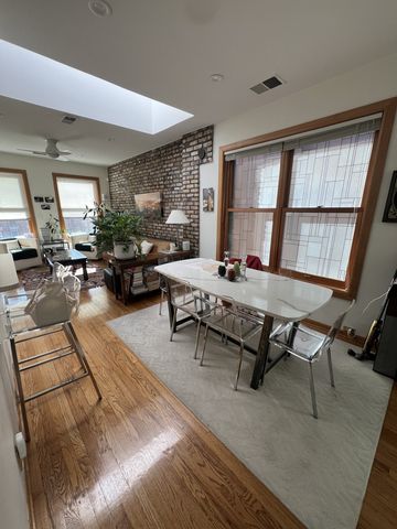 852 W Diversey Parkway 3F, Chicago, IL 60614