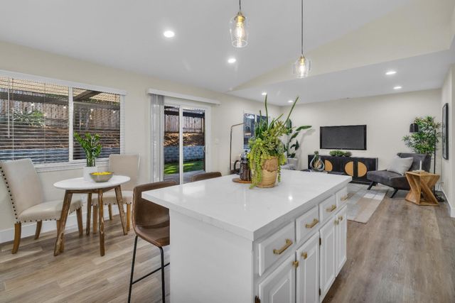 4711 Stuart St, Rocklin, CA 95765