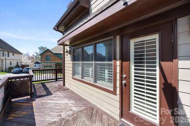 11 Trevors Trail, Asheville, NC 28806