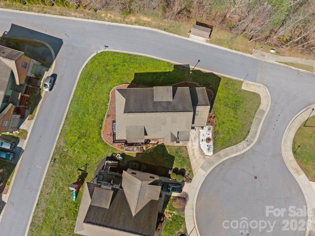 11 Trevors Trail, Asheville, NC 28806